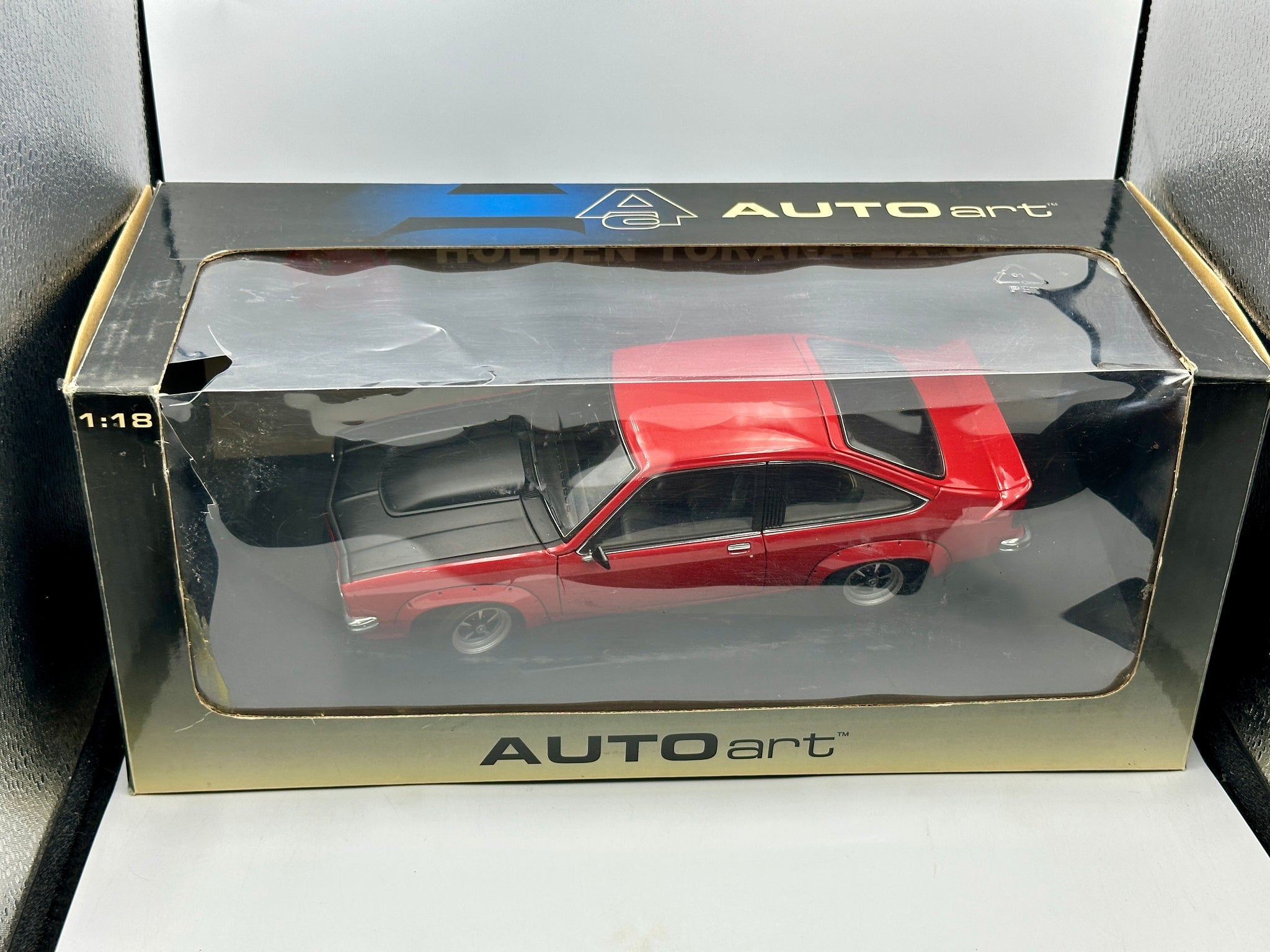 1:18 Holden LX Torana SS Hatchback A9X -- Flamenco Red -- Biante/AUTOa