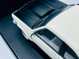 1:18 Holden LX Torana SS A9X -- Palais White/Black -- Biante/AUTOart