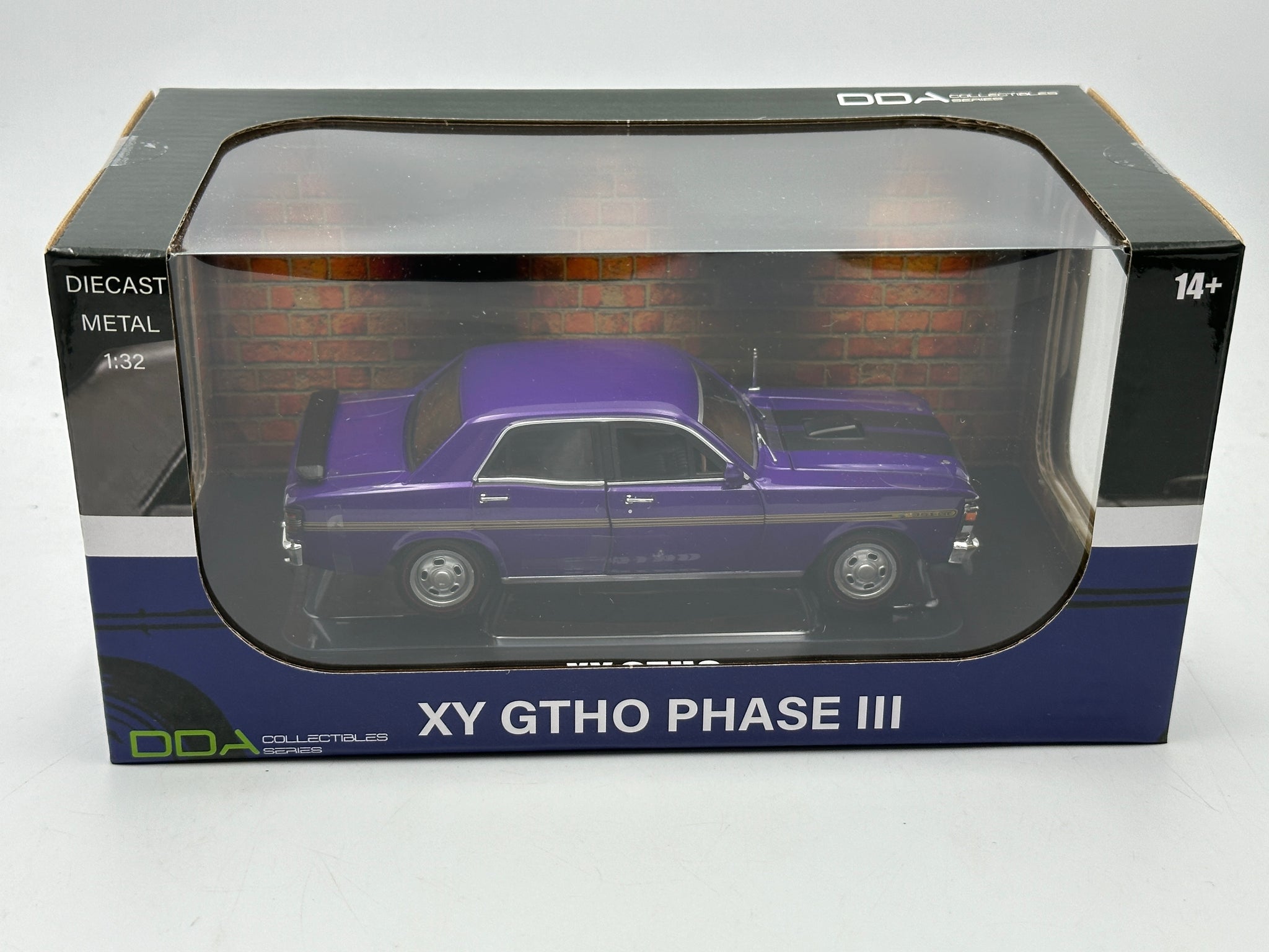 1:32 Ford XY Falcon GT-HO Phase 3 -- Purple w/Gold Stripes -- DDA Coll