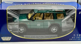 1:18 2004 Land Rover Discovery -- Dark Green -- MotorMax