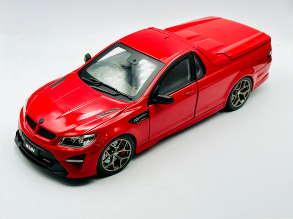 1:18 HSV GTSR Maloo -- Sting Red -- Biante - Holden Special Vehicles