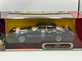 1:18 1979 Pontiac Firebird Trans Am -- Black -- Road Signature