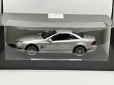 1:18 Mercedes-Benz SL 55 AMG R230 -- Silver -- Maisto