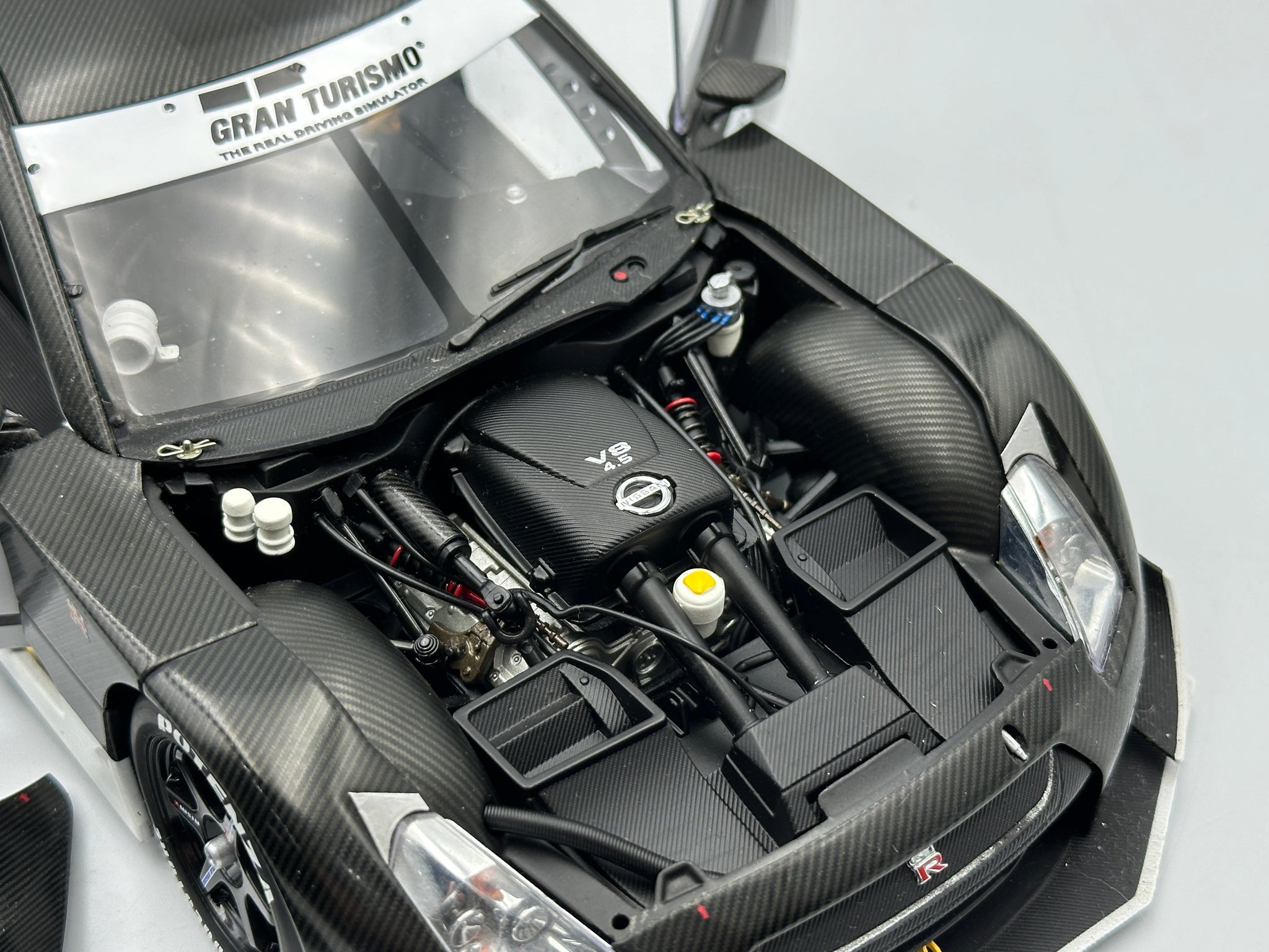 1:18 Nissan GTR GT500 Stealth Model -- Gran Turismo GT5 -- AUTOart 810