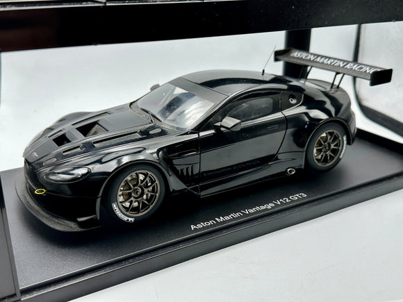 1:18 Aston Martin Vantage V12 GT3 2012 -- Plain Body Black -- AUTOart