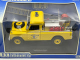 1:18 Land Rover Series II -- West Sussex Fire Brigade -- Universal Hobbies