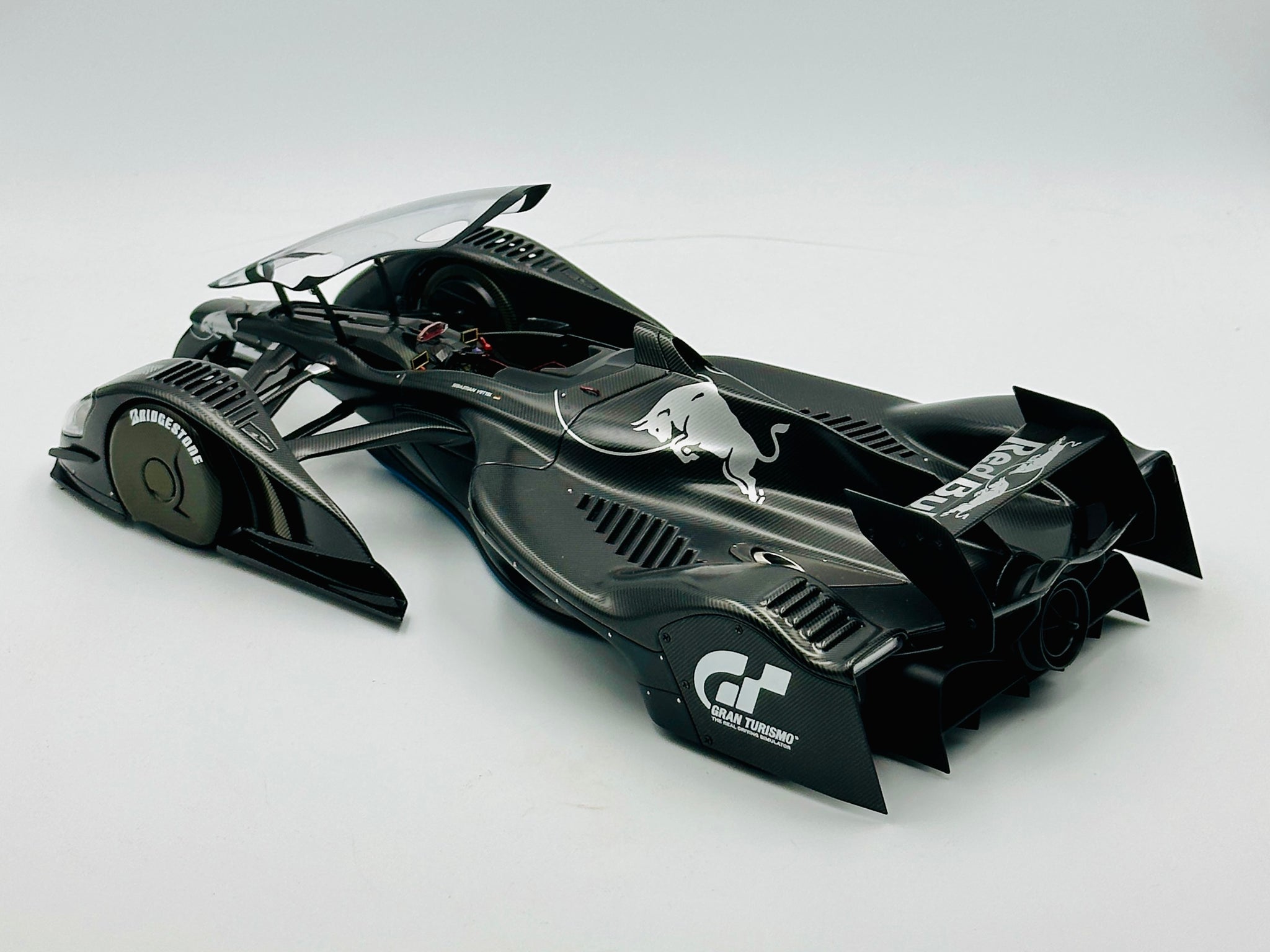 1:18 Red Bull X2010 Prototype - Black Vettel -- Gran Turismo -- AUTOar