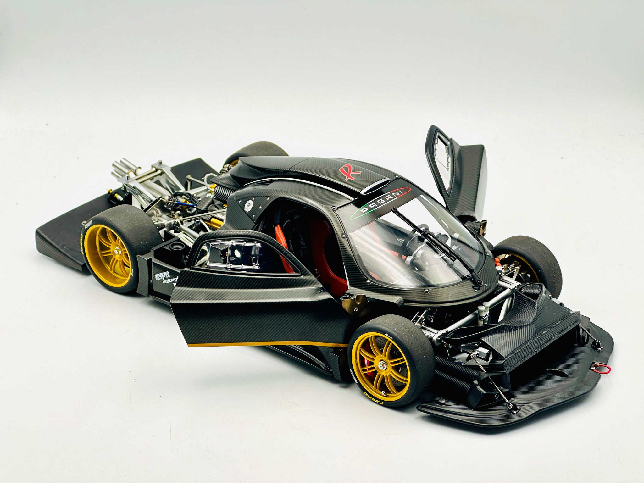 Autoart zonda revolucion online