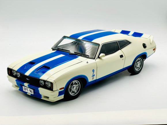 1:18 Ford XC Falcon Cobra Option 96 -- White w/Blue Stripes -- Classic Carlectables