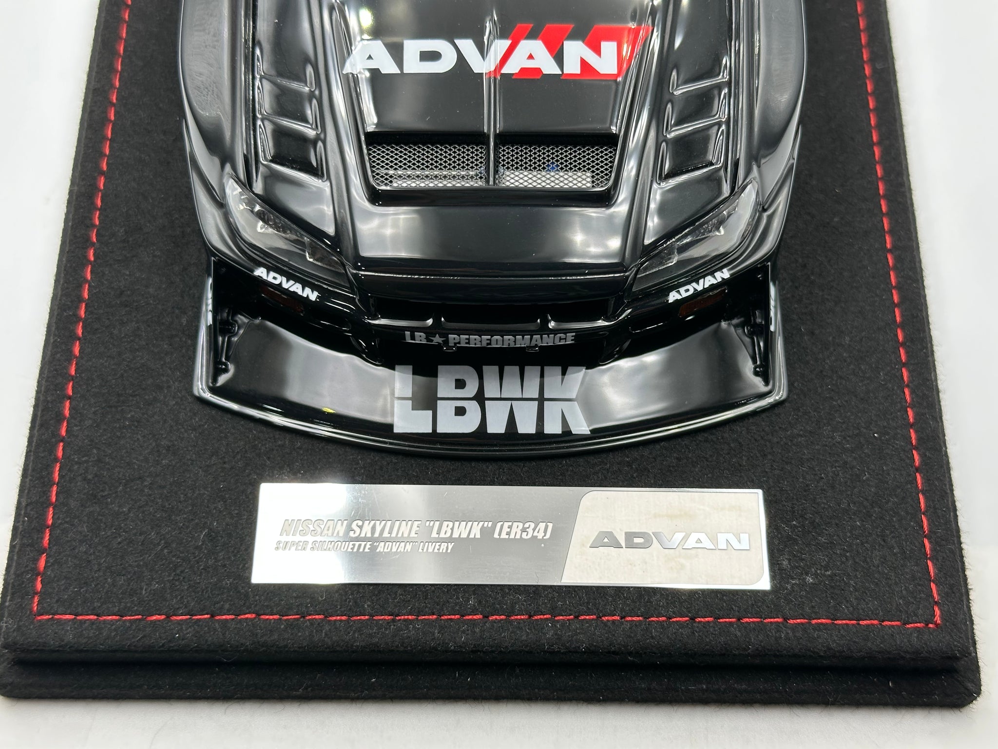 1:18 LBWK Nissan E-R34 Super Silhouette Skyline GTR -- ADVAN -- INNO18