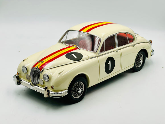 1:18 1962 Bob Jane -- #1 Jaguar Mark 2 3.8 -- Model Icons