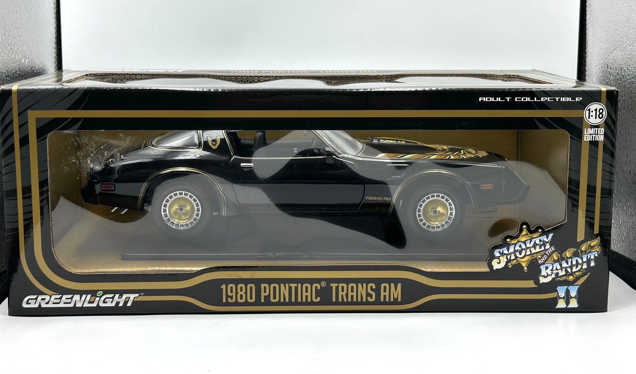 1:18 1980 Pontiac Firebird Trans Am -- Smokey & the Bandit 2 -- Greenl