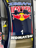 1:18 2013 Jamie Whincup -- #1 Red Bull Holden VF Commodore -- Classic Carlectables