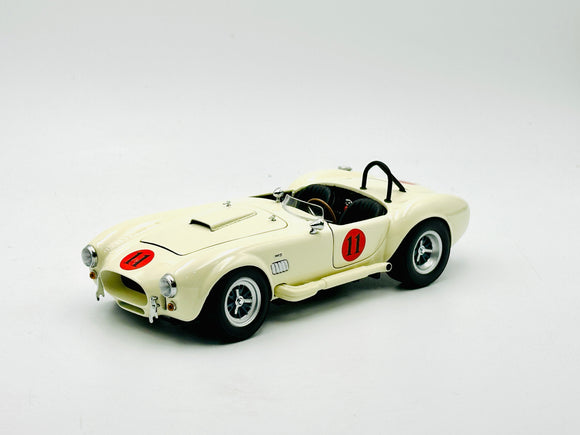 1:24 1965 Shelby Cobra 427 S/C CSX3012 Competition -- White -- Icons