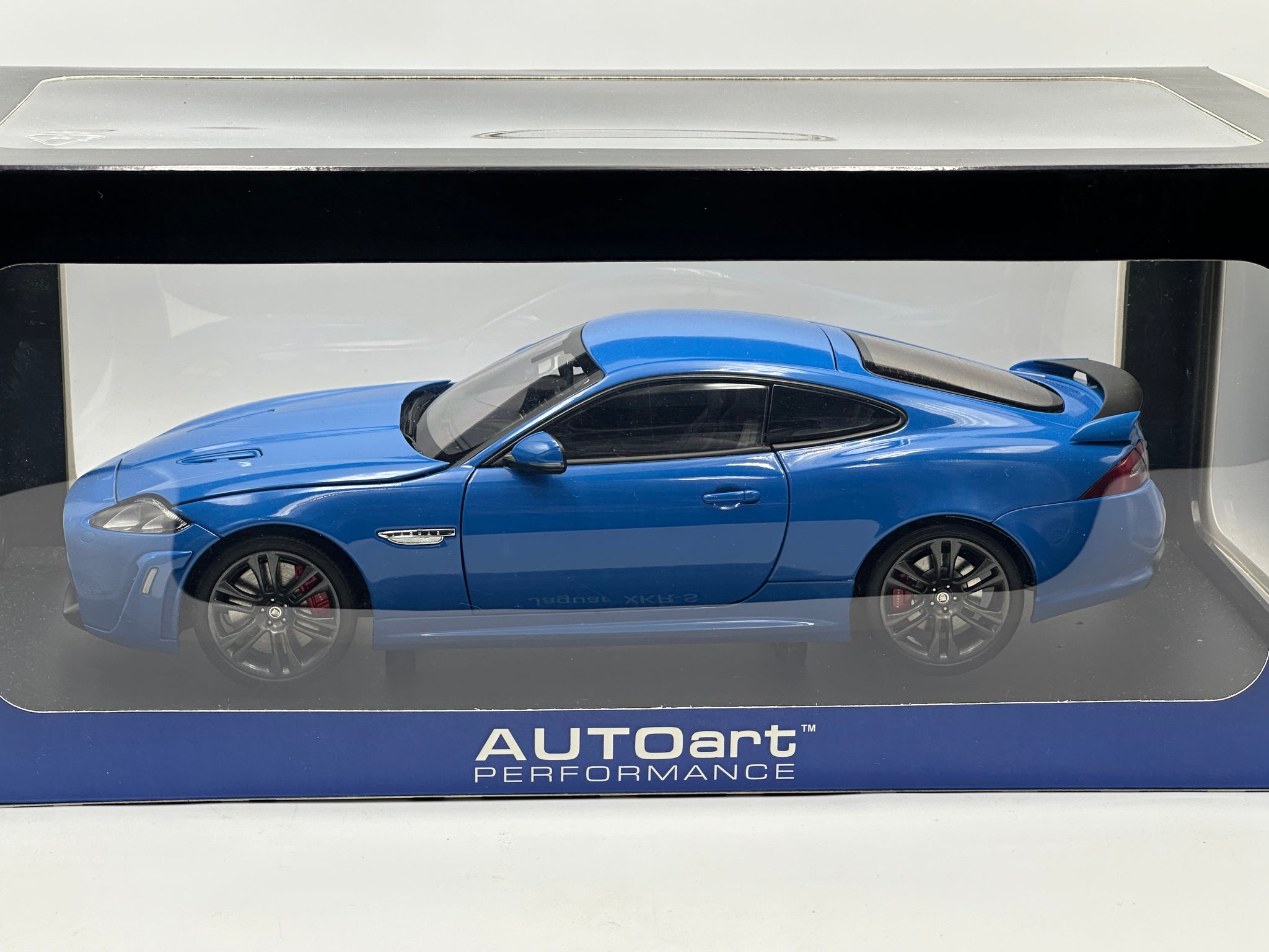 1:18 Jaguar XKR-S -- French Racing Blue -- AUTOart 73641
