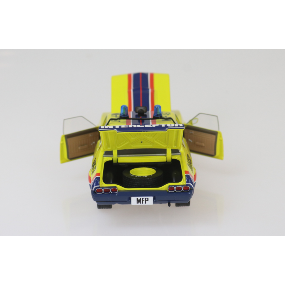 1/24 DDA マーチヘア 映画マッドマックス フォード ファルコン XA DDA