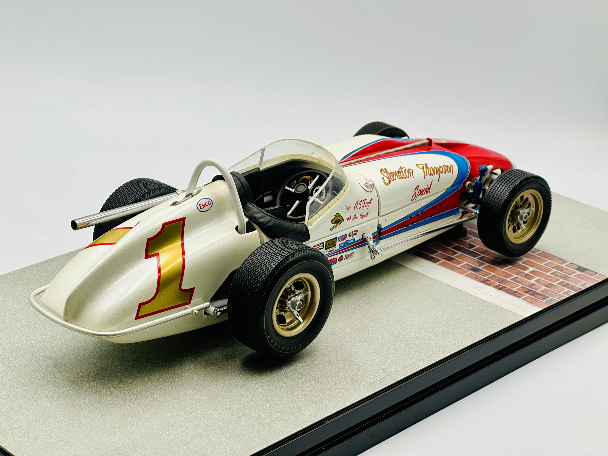 1:18 1964 Indy 500 Winner -- A.J. Foyt -- #1 Watson Roadster -- Carous