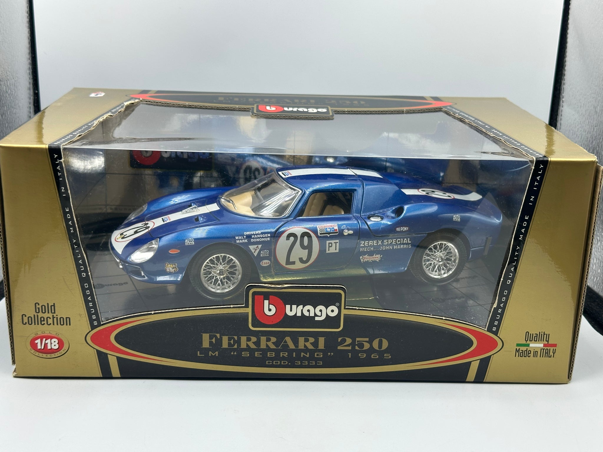1:18 1965 Sebring -- #29 Ferrari 250 LM -- Bburago 1:18 1965 Sebring -- #29 Ferrari 250 LM -- Bburago