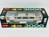 1:18 Lincoln Limousine -- Silver w/Gold Accents -- Sunstar 1264