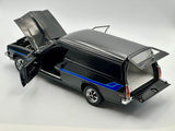 1:18 Holden HZ Sandman Panel Van -- Tuxedo Black -- Biante/AUTOart