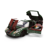 (Pre-Order) 1:24 Boba Fett w/2005 Ford GT -- JADA: Star Wars