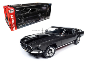 1:18 John Wick -- 1969 Ford Mustang Fastback Boss 429 -- Auto World