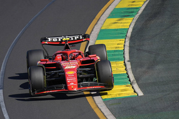 (Pre-Order) 1:18 2024 Carlos Sainz -- #55 Australian GP Winner -- Scuderia Ferrari SF-24 -- Looksmart F1