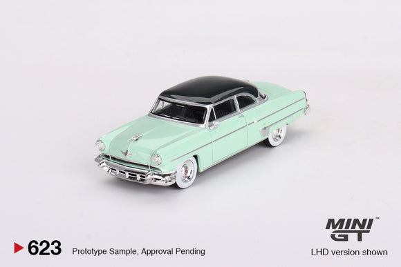 (Pre-Order) 1:64 Lincoln Capri 1954 -- Parklane Green / Bloomfield Green -- Mini GT