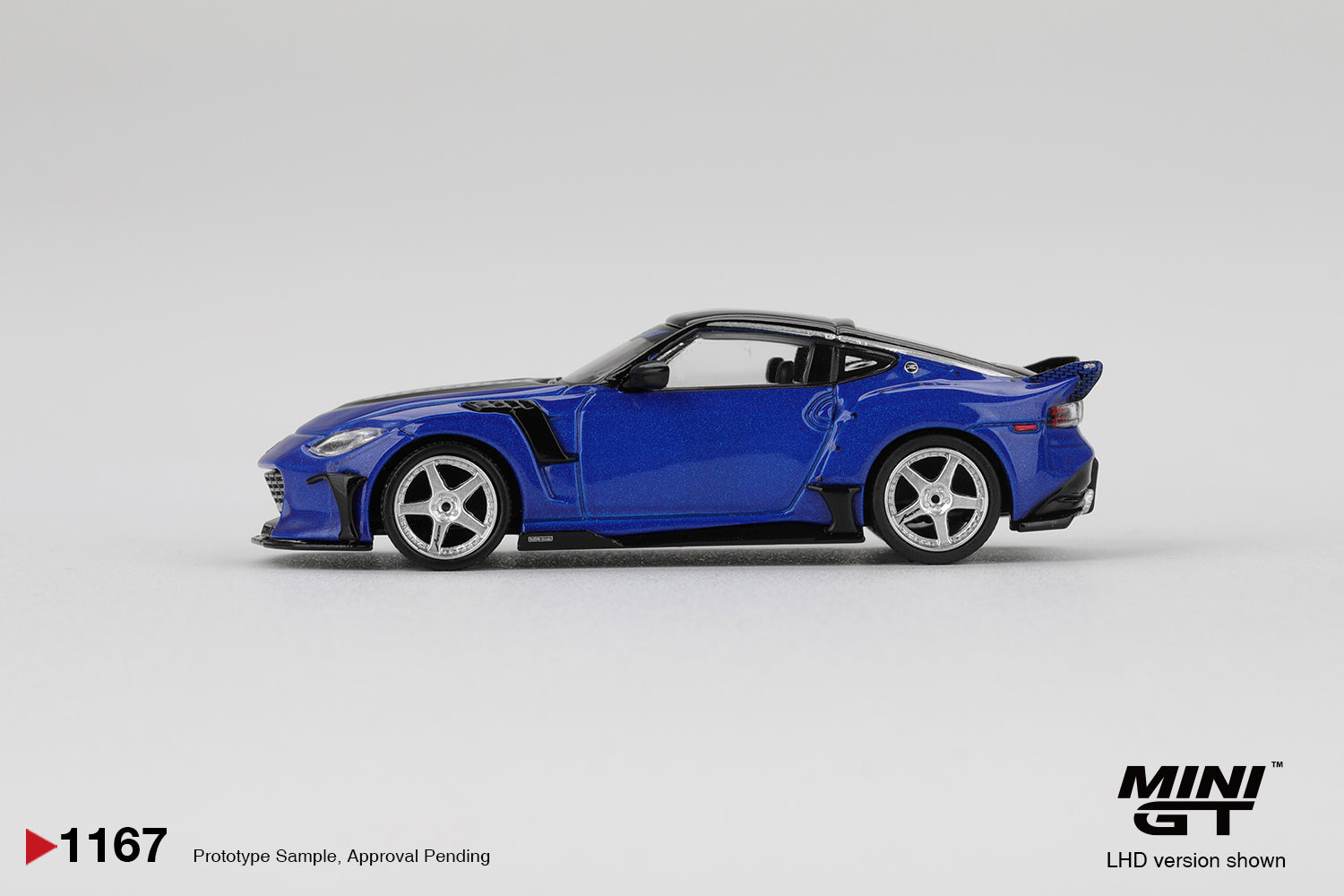 Pre-Order) 1:64 Nissan Z VeilSide FFZ400 -- Seiran Blue -- Mini GT MG