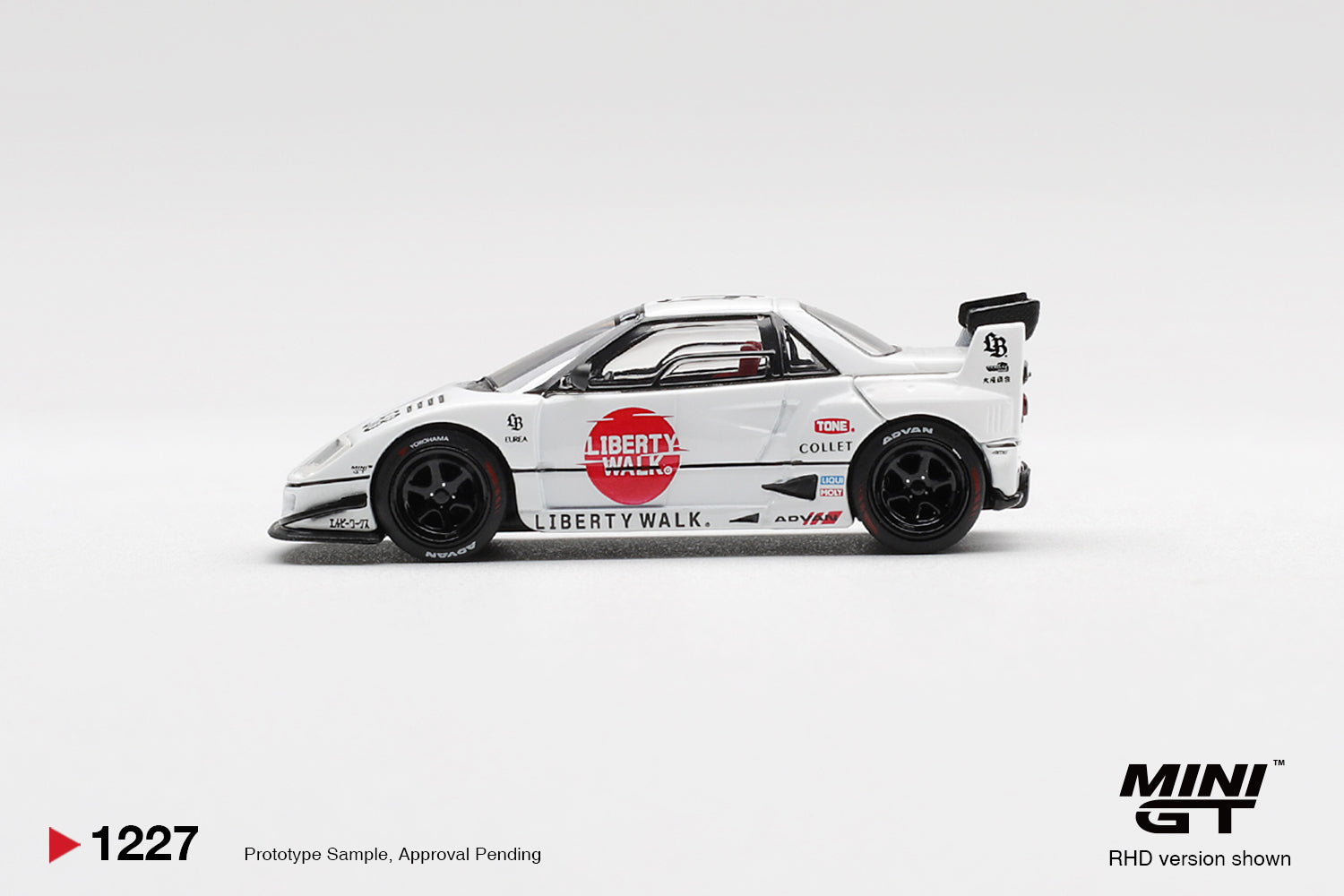 Pre-Order) 1:64 Mazda AZ-1 Liberty Walk LB40-- LB-Hinomaru -- Mini GT