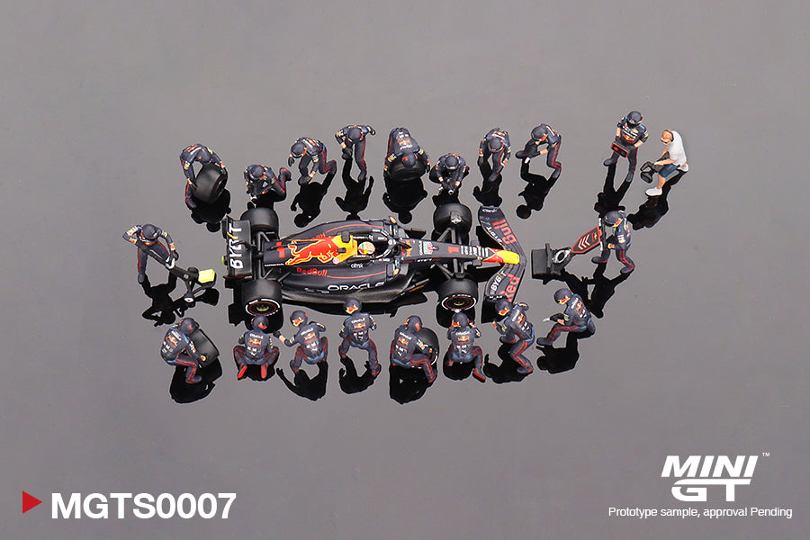 1:64 2022 Max Verstappen -- Abu Dhabi RB18 w/ 20 Piece Pit Crew Set --