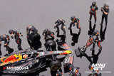 (Pre-Order) 1:64 2023 Max Verstappen -- Japanese GP Winner w/20 Piece Pit Crew Set -- Mini GT F1