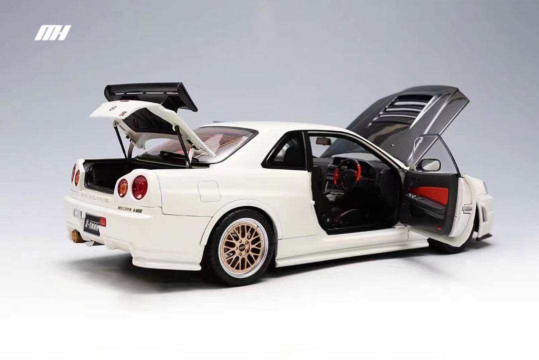 1:18 Nissan Skyline GT-R (R34) Z-Tune - Pearl White w/Carbon Bonnet -