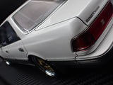 (Pre-Order) 1:18 Toyota Mark Ⅱ 2.5 GT Twin Turbo (JZX81) -- Pearl White / Silver -- Ignition Model IG3856