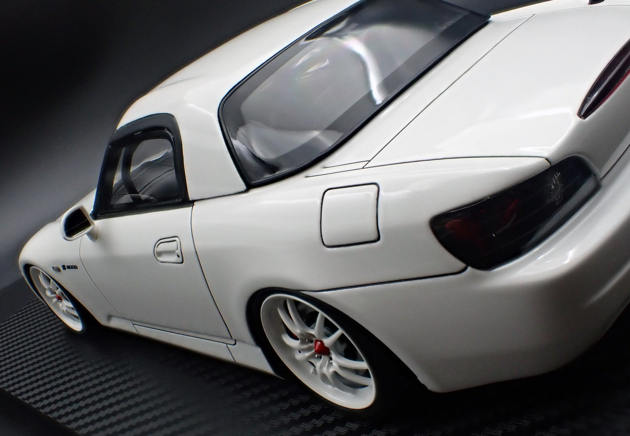 1:18 Honda S2000 (AP1) -- White -- Ignition Model IG3920