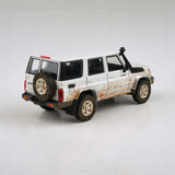 1:64 Toyota Land Cruiser LC76 2014 -- "Muddy" White -- PARA64