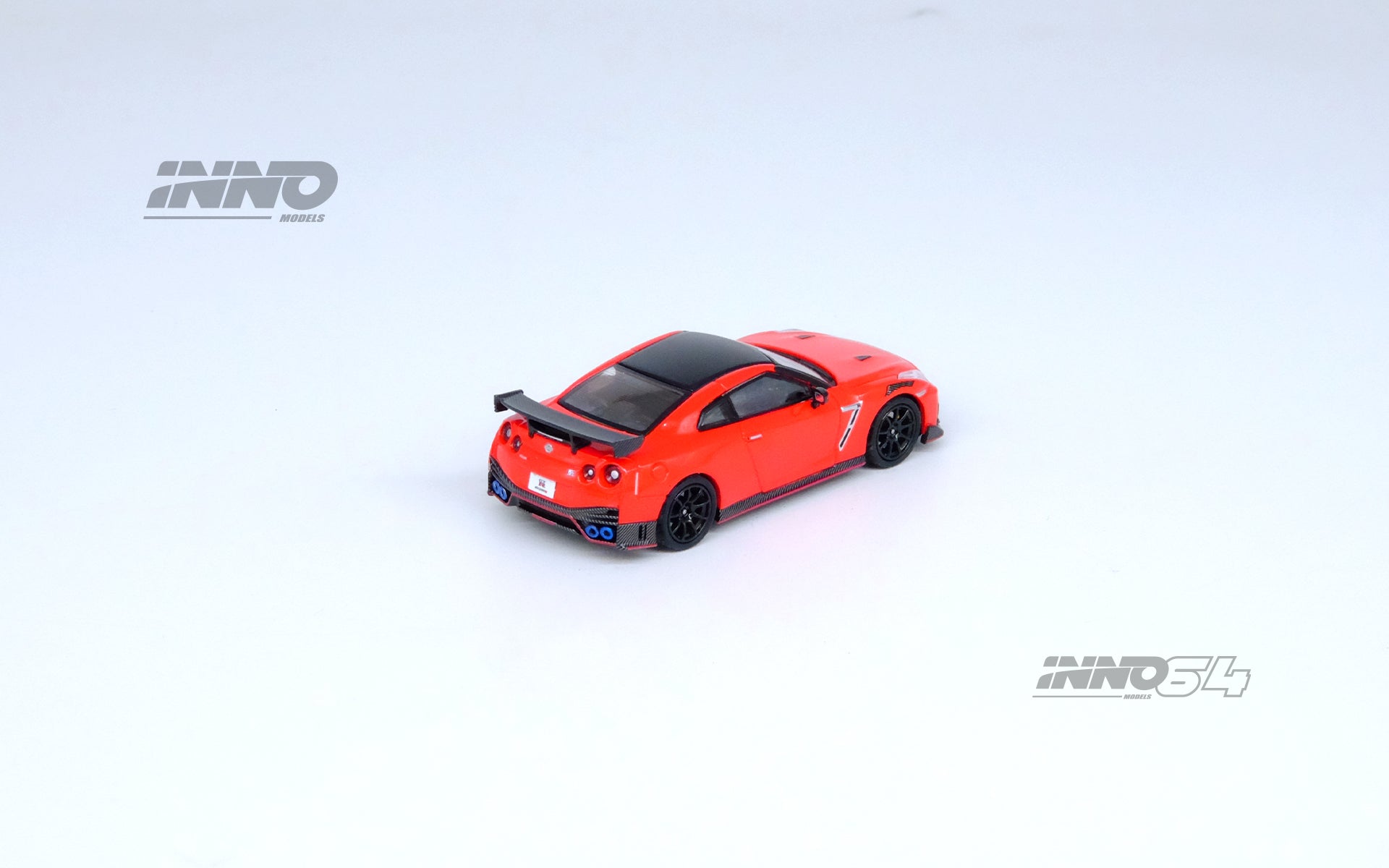 1:64 Nissan GT-R (R35) NISMO -- Red -- INNO64