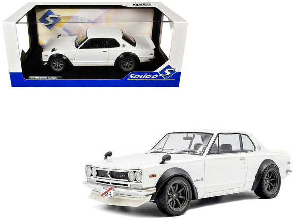 1:18 Nissan Skyline (C10) Hakosuka Solido Works 1970 -- Pearl White --