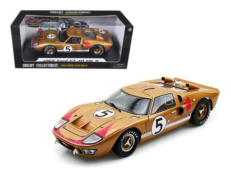 Auto World Ford GT40 Gulf Le Mans com Mini Figure - Diecast Auto World Ford GT40 Gulf Le Mans com Mini Figure - Diecast