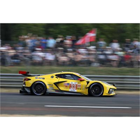 (Pre-Order) 1:18 2023 Le Mans 24 Hour LMGTE AM Winner -- #33 Corvette Racing -- Spark