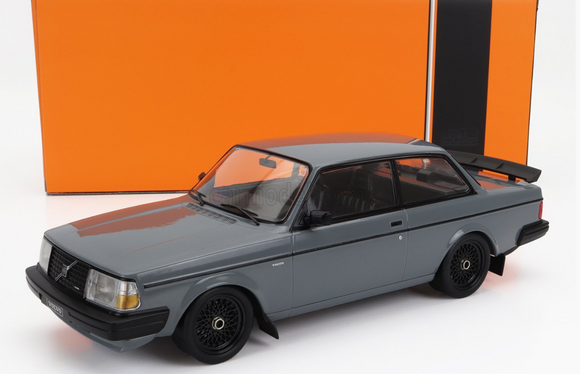 1:18 1985 Volvo 240 Turbo -- Grey -- IXO Models