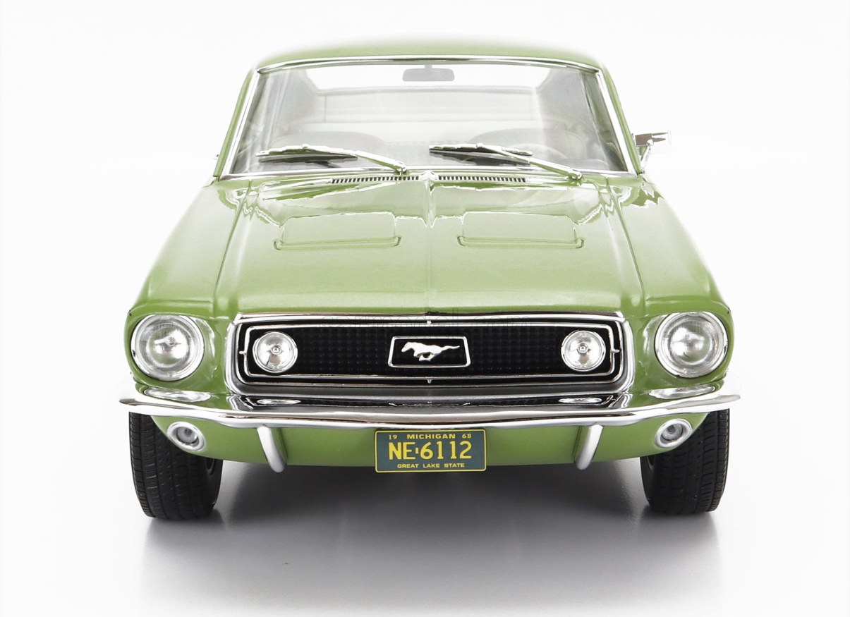 Ford Mustang Fastback GT 1968 Norev 1/12 - miniature américaine