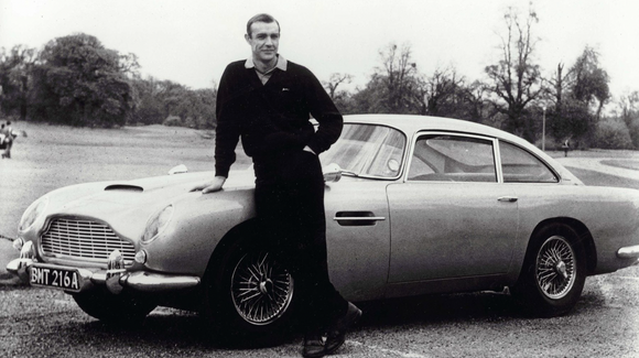 (Pre-Order) 1:18 James Bond: Goldfinger -- Aston Martin DB5 -- AUTOart