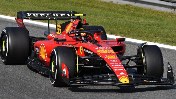 (Pre-Order) 1:18 2024 Carlos Sainz -- #55 Italian GP -- Scuderia Ferrari SF-24 -- Bburago F1