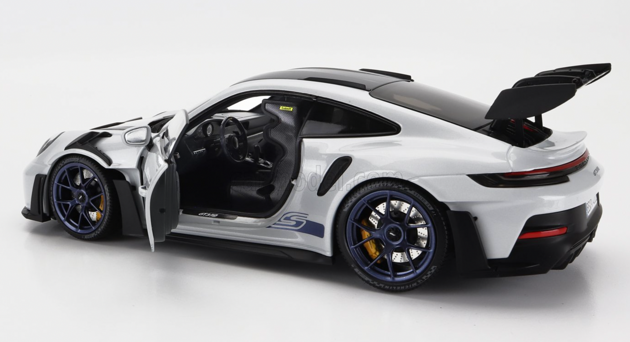1:18 Porsche 911 (992) GT3 RS Coupe -- Silver (Nurburgring