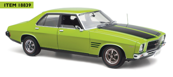 (Pre-Order) 1:18 Holden HQ Monaro GTS Sedan -- Barbados Green -- Classic Carlectables