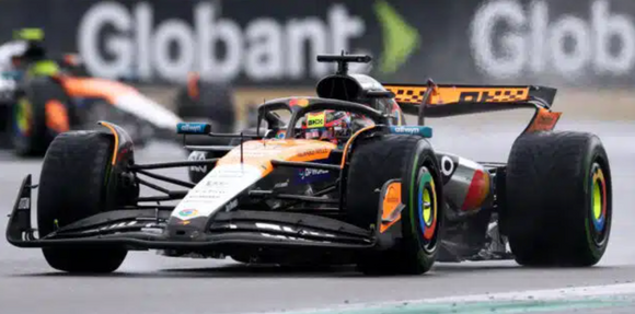 (Pre-Order) 1:43 2025 Oscar Piastri -- British GP 2nd Place -- #81 McLaren MCL39 -- Spark F1