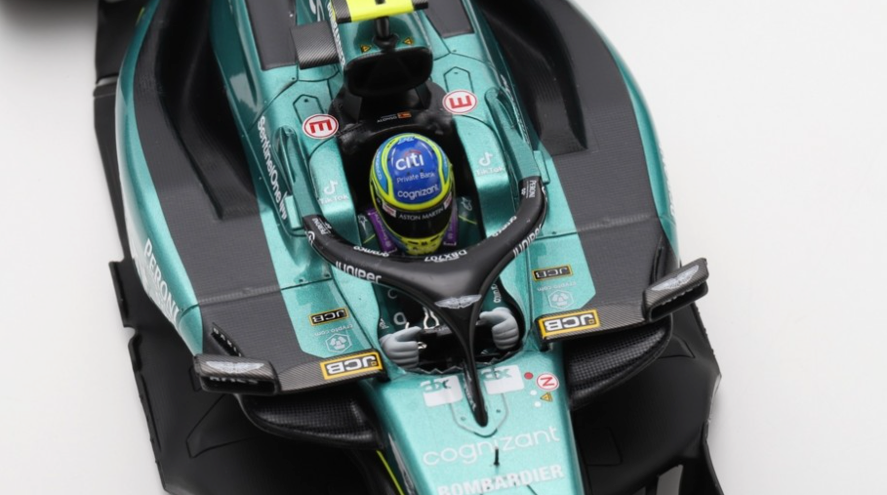 スパーク　Aston Martin AMR23 1/18 Spark 1:18 Fernando Alonso Aston Martin AMR23 #14 7th British GP