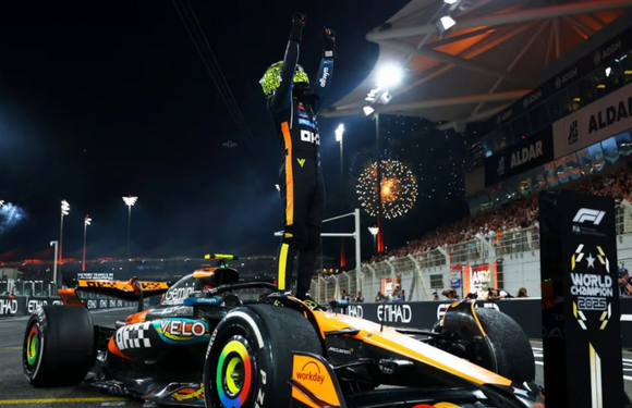 (Pre-Order) 1:12 2025 Lando Norris -- World Champion -- #4 McLaren MCL39 -- Spark F1