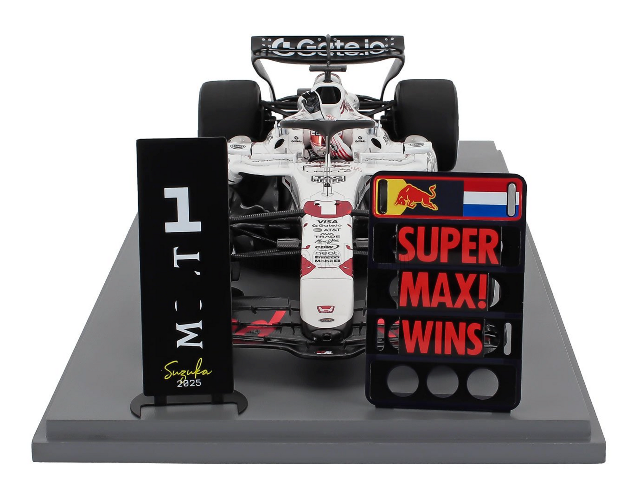 Pre-Order) 1:18 2025 Max Verstappen -- Japanese GP Winner -- #1 Red B